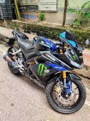 YAMAHA R15 V3